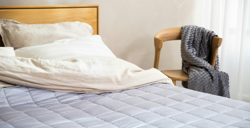 Kuo skiriasi nuo įprastos antklodės